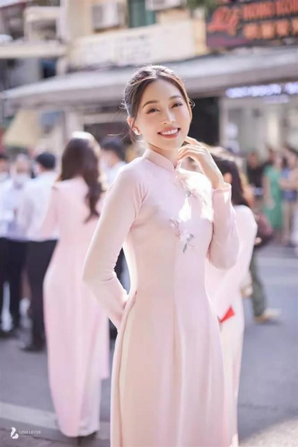 hoa hậu Phương Nga, á hậu Ngọc Hân, sao Việt