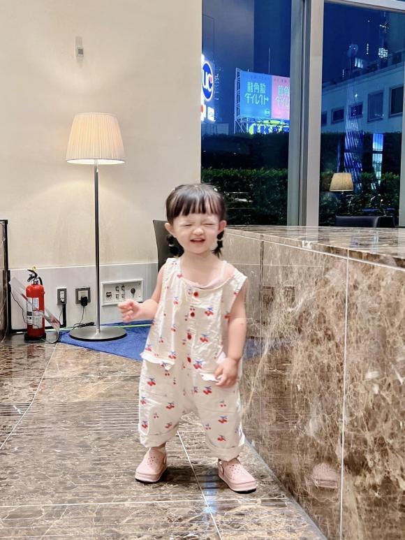 ca sĩ Đông Nhi, sao Việt,con gái Đông Nhi