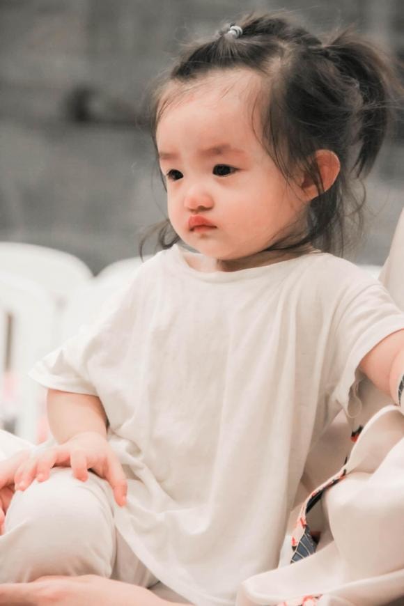 ca sĩ Đông Nhi, sao Việt,con gái Đông Nhi