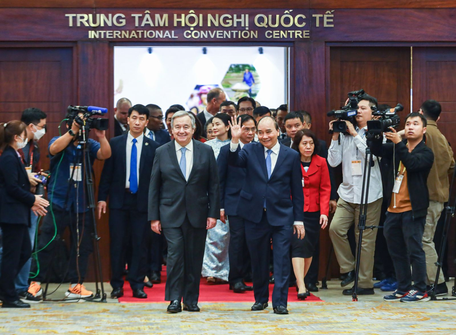 tong-thu-ky-lien-hop-quoc-antonio-guterres-thuc-chuyen-tham-viet-nam.jpg