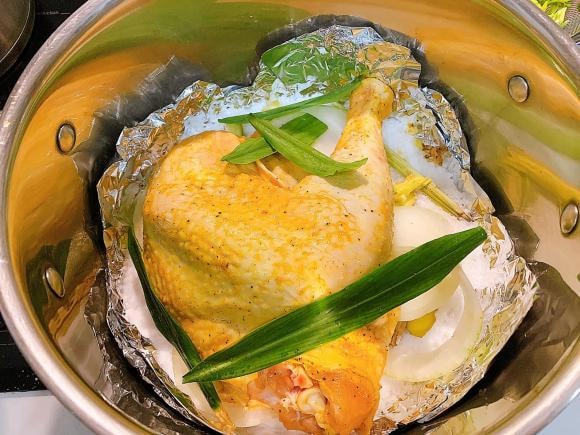 luộc gà, cách luộc gà, luộc gà không cần nước, món ngon 