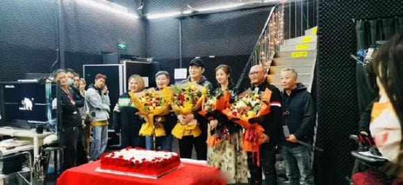 Triệu Vy, Tưởng Hân, Tần Hạo, Nhà ở khu trường học, phim Hoa ngữ