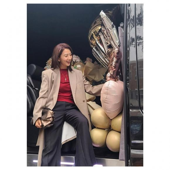 lee seung yeon, kim hee ae, mối tình đầu, nữ hoàng phim ngoại tình, sao hàn 