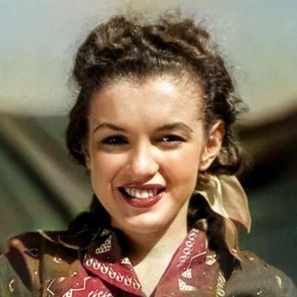 Marilyn Monroe, minh tinh thế giới, mỹ nhân, Hollywood, sao