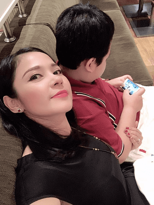 diễn viên Việt Trinh, sao Việt