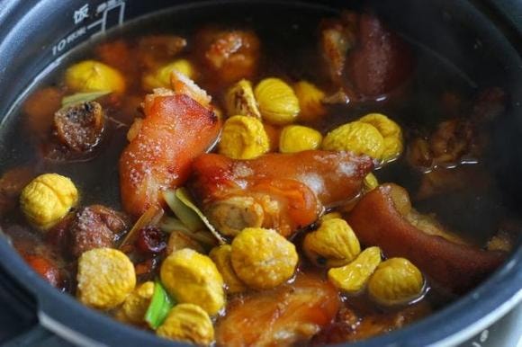 hạt dẻ, chân giò, móng giò, món ăn ngon, Móng giò hầm hạt dẻ 