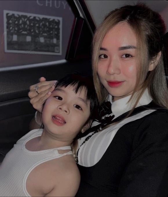 Vợ cũ Hoài Lâm, Hoài Lâm, con gái Hoài Lâm, sao việt 