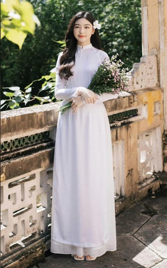 MC quyền linh, sao Việt