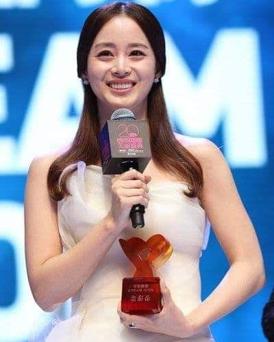  Kim Tae Hee, Bi Rain, sao hàn