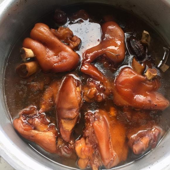 chân giò hầm, hầm chân giò, món ăn ngon, gia vị hầm chân giò