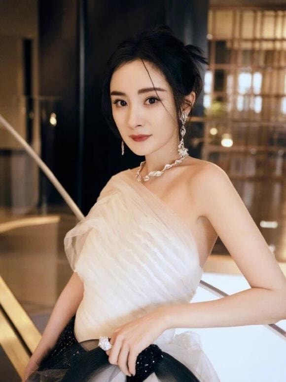 Tôn Di, Dương Mịch, Côn Lăng, sao hoa ngữ