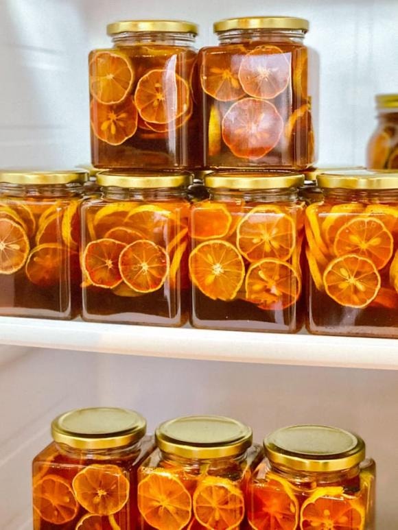 Mật ong ngâm chanh đào Sự kết hợp hoàn hảo cho sức khỏe và vị giác Mật ong ngâm chanh đào Sự kết hợp hoàn hảo cho sức khỏe và vị giác