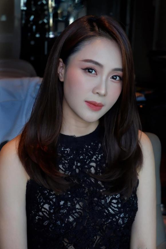 Hồng Diễm, Hồng Diễm làm người mẫu, sao việt 