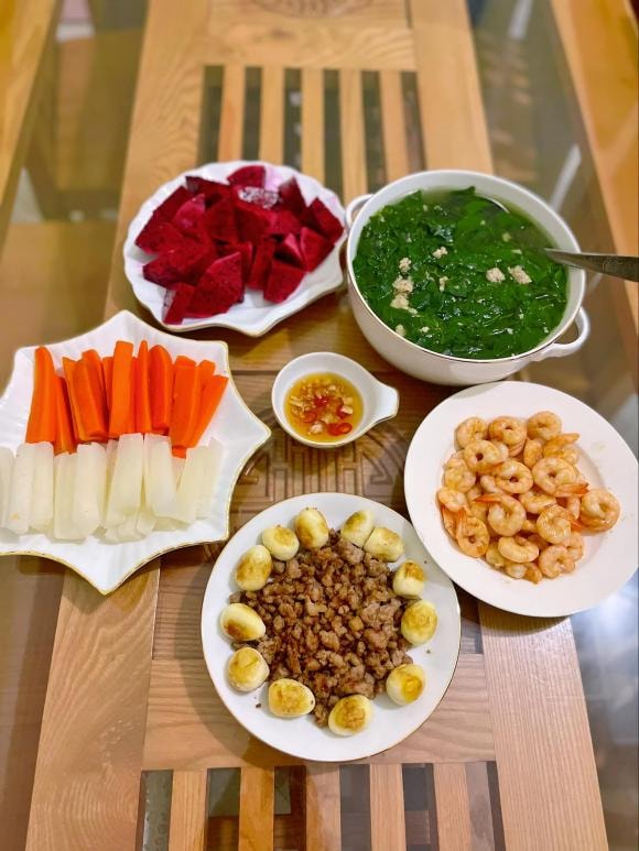mâm cơm, mâm cơm mẹ con nấu, mâm cơm ngon 