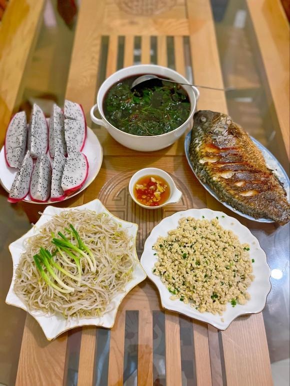 mâm cơm, mâm cơm mẹ con nấu, mâm cơm ngon 