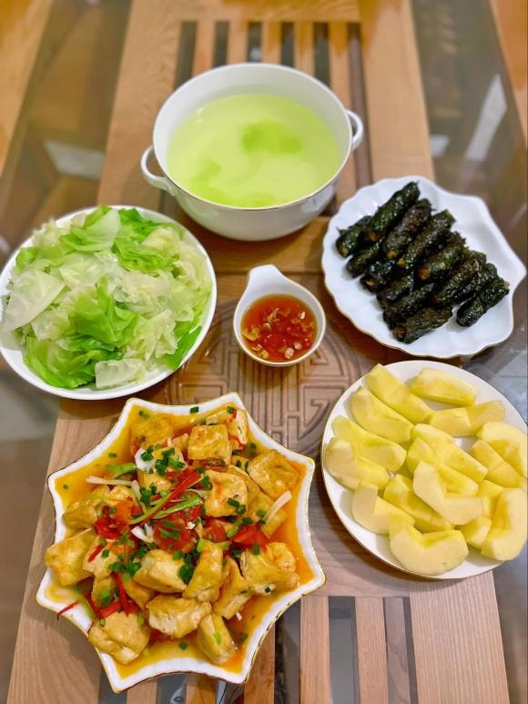 mâm cơm, mâm cơm mẹ con nấu, mâm cơm ngon 