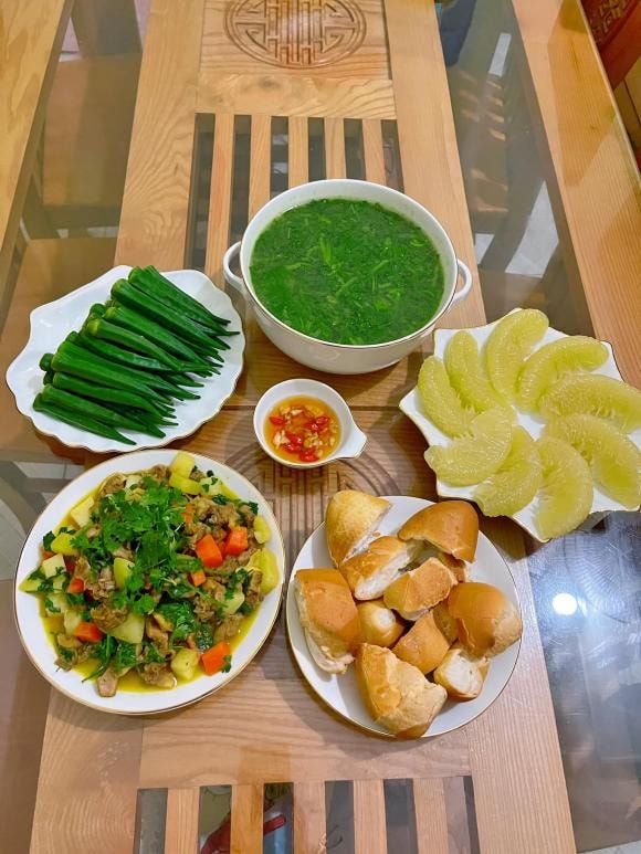 mâm cơm, mâm cơm mẹ con nấu, mâm cơm ngon 