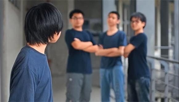 bắt nạt, bắt nạt học đường, chăm sóc trẻ