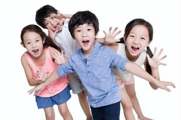 bắt nạt, bắt nạt học đường, chăm sóc trẻ