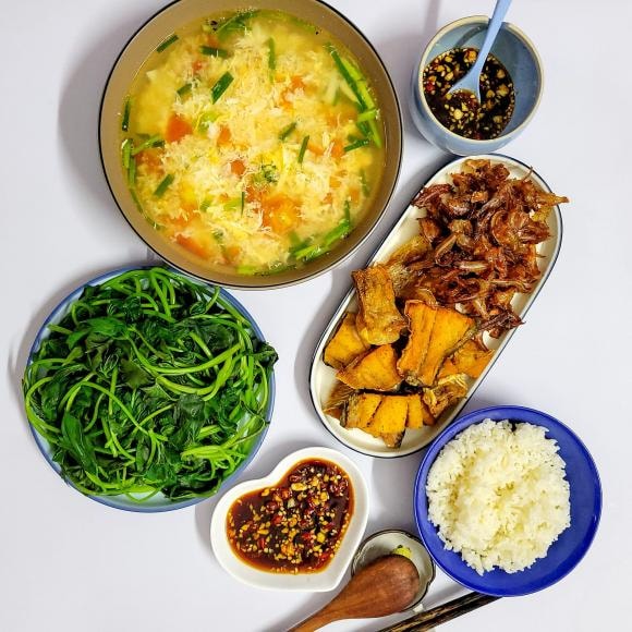 mâm cơm, mâm cơm đầu tuần, món ngon 