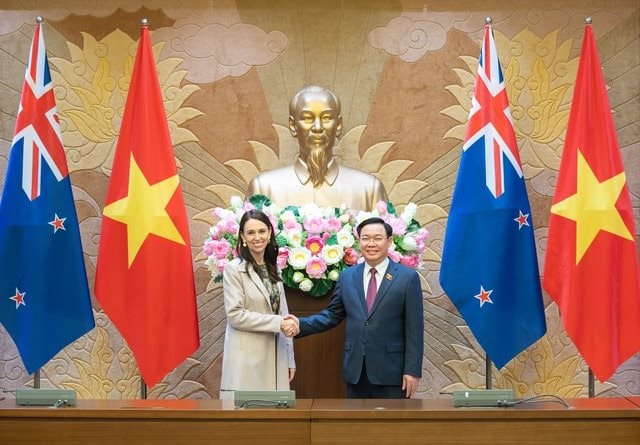 lanh-dao-dang-nha-nuoc-tiep-thu-tuong-newzeland-h1.jpg