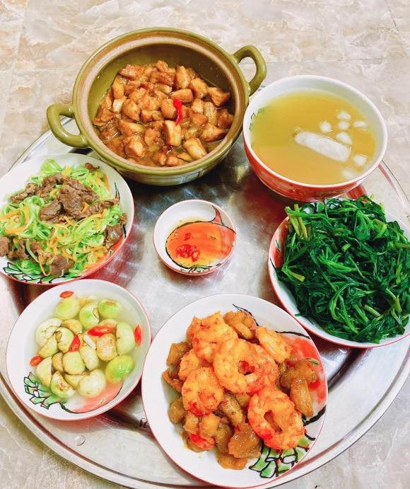 mâm cơm ngon, mâm cơm gia đình, mâm cơm