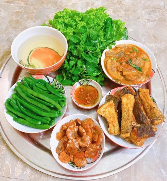 mâm cơm ngon, mâm cơm gia đình, mâm cơm