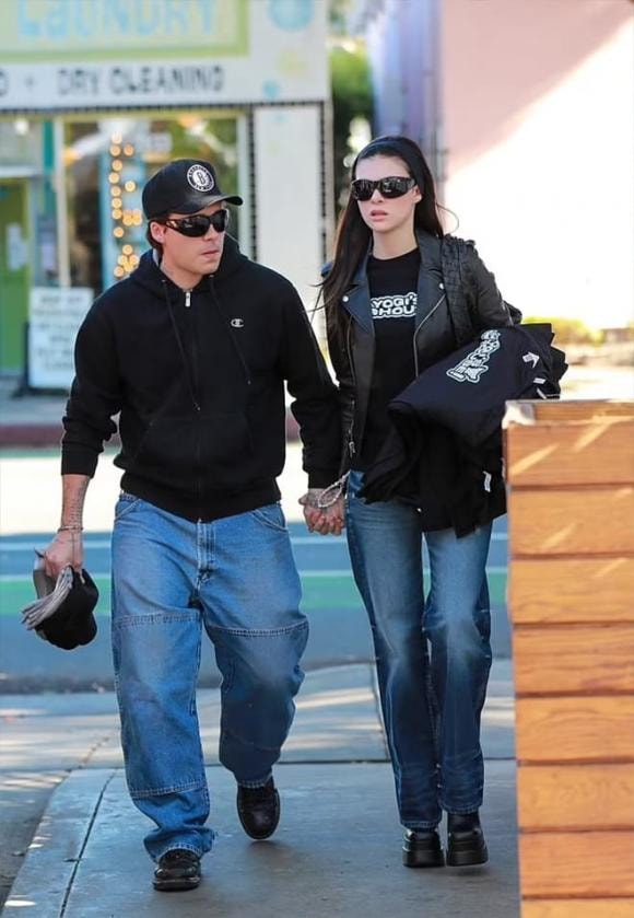 Nicola Peltz và Brooklyn Beckham, Daivd và Victoria, sao Hollywood
