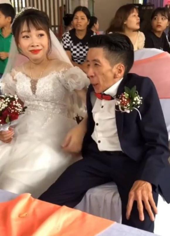cặp đôi đũa lệch ở Hà Giang, đám cưới cặp đôi đũa lệch, chuyện tình yêu