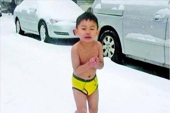 câu chuyện ý nghĩa, cậu bé thần đồng, cậu bé chạy dưới tuyết