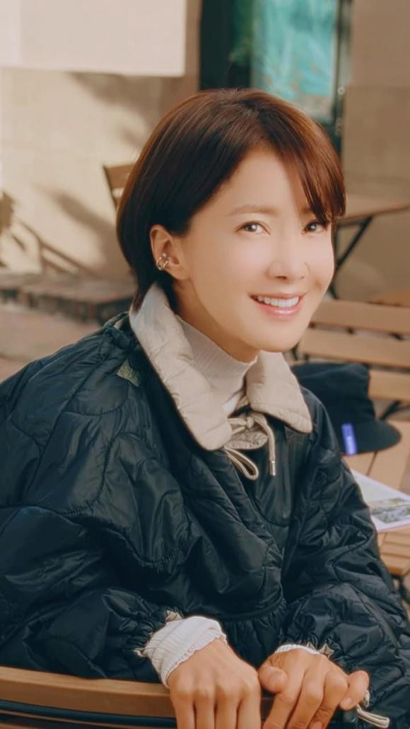 kim sung ryung, lee si young, hack tuổi, sao hàn 