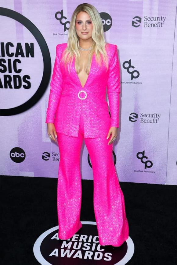 sao Mỹ, thảm đỏ American Music Awards 2022, giải thưởng âm nhạc Mỹ