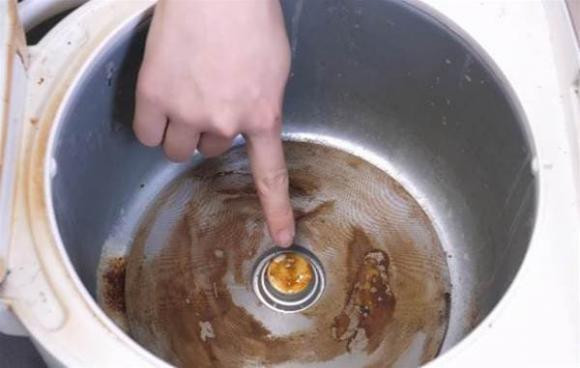 nồi cơm điện, vệ sinh nồi cơm điện, mẹo hay