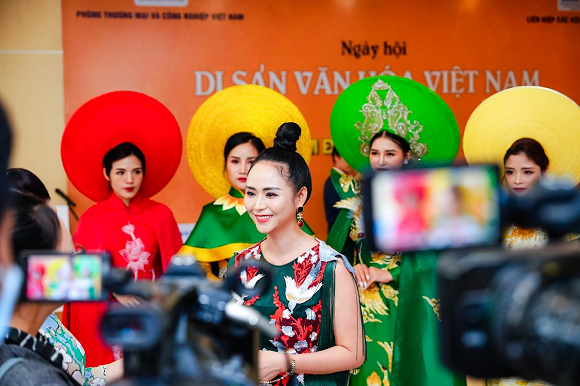 Hương Queen, NTK Thanh Hương Bùi, BST Áo dài, Long Phụng trình tường, Happy Women Leader Network