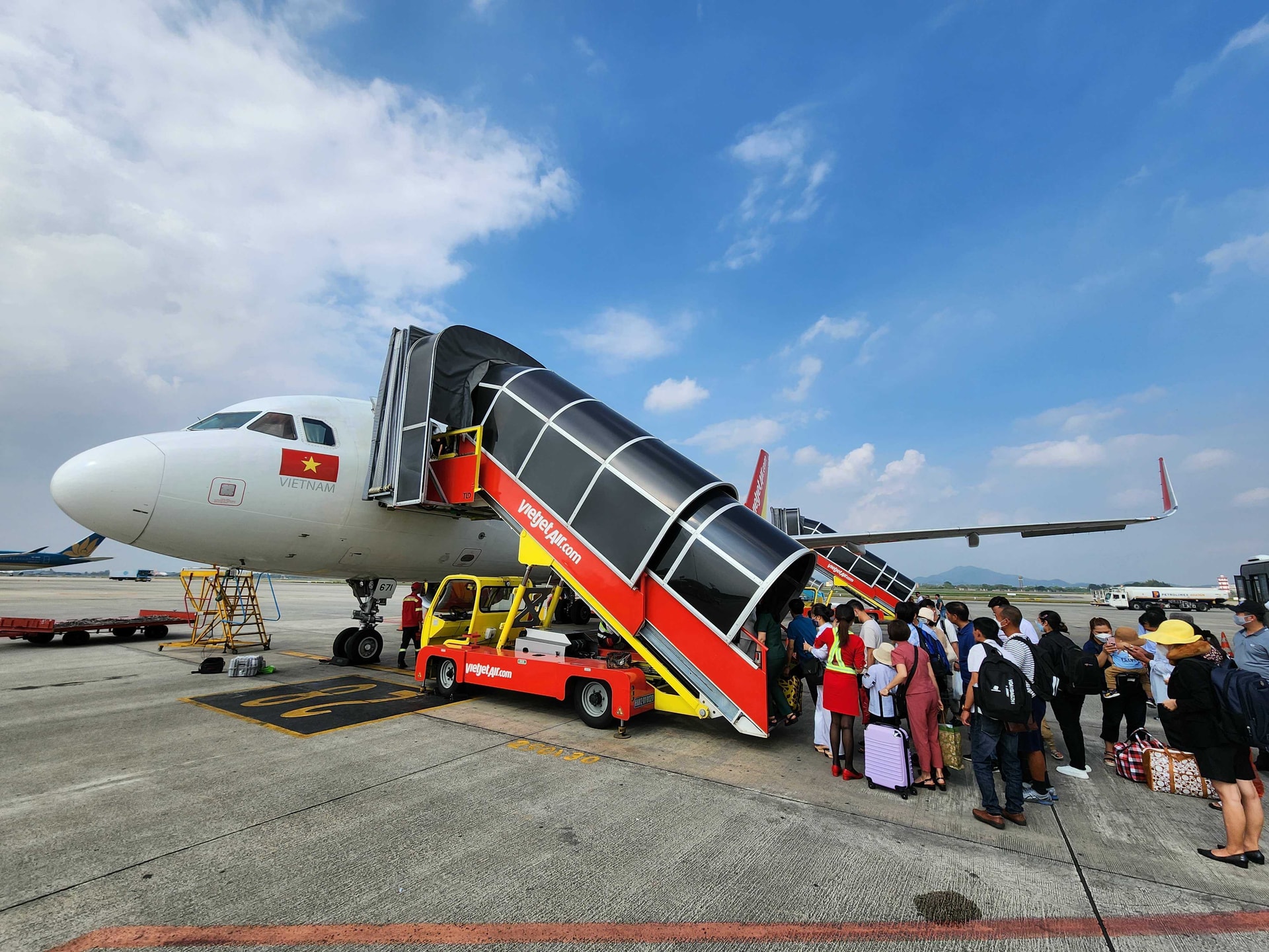 vietjet-passengers.jpg