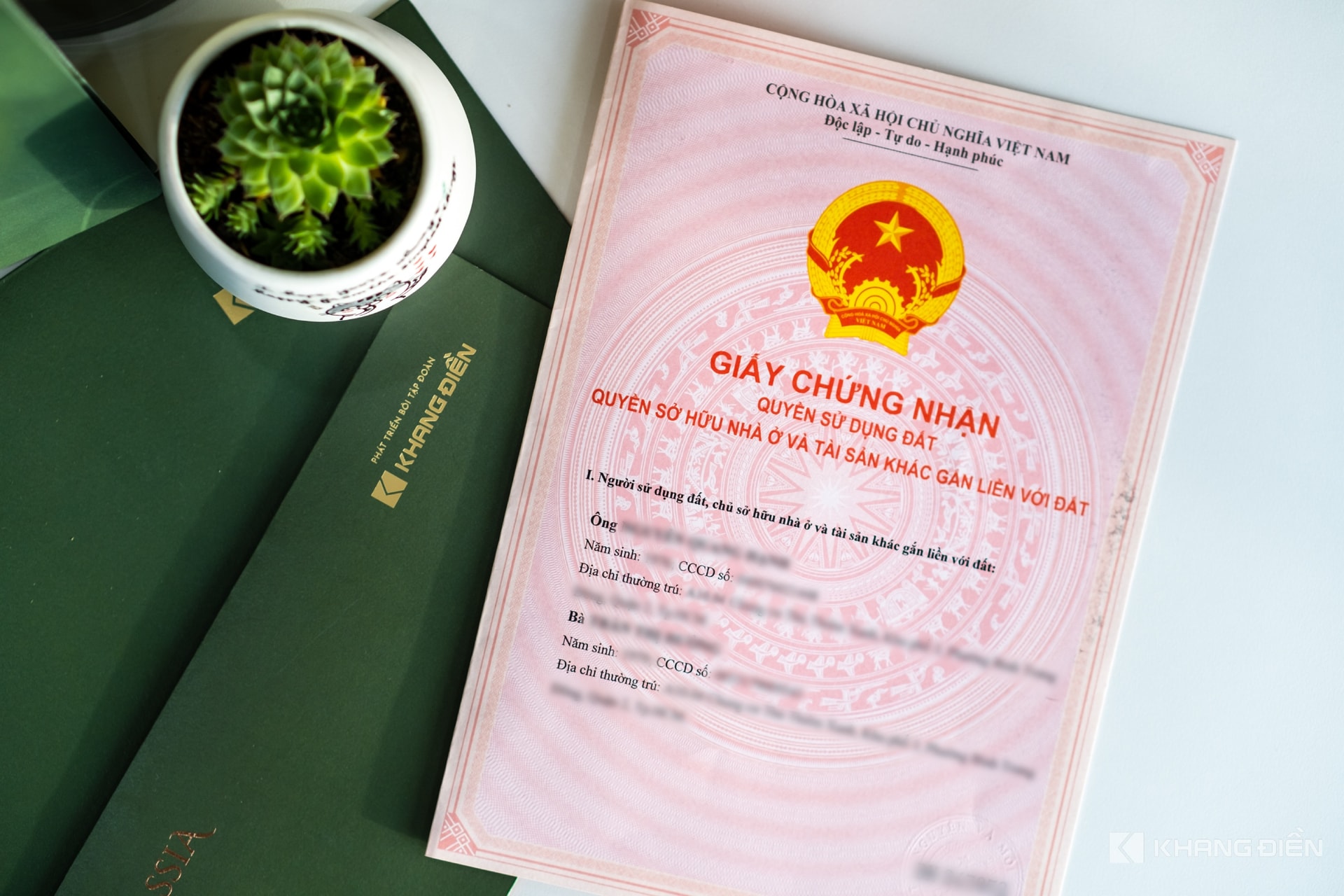 hinh-2-khang-dien-luon-cam-ket-ban-giao-nha-va-so-hong-dung-tien-do-giup-khach-hang-an-tam-ve-chu-quyen-so-huu-tai-san-cua-minh..jpg