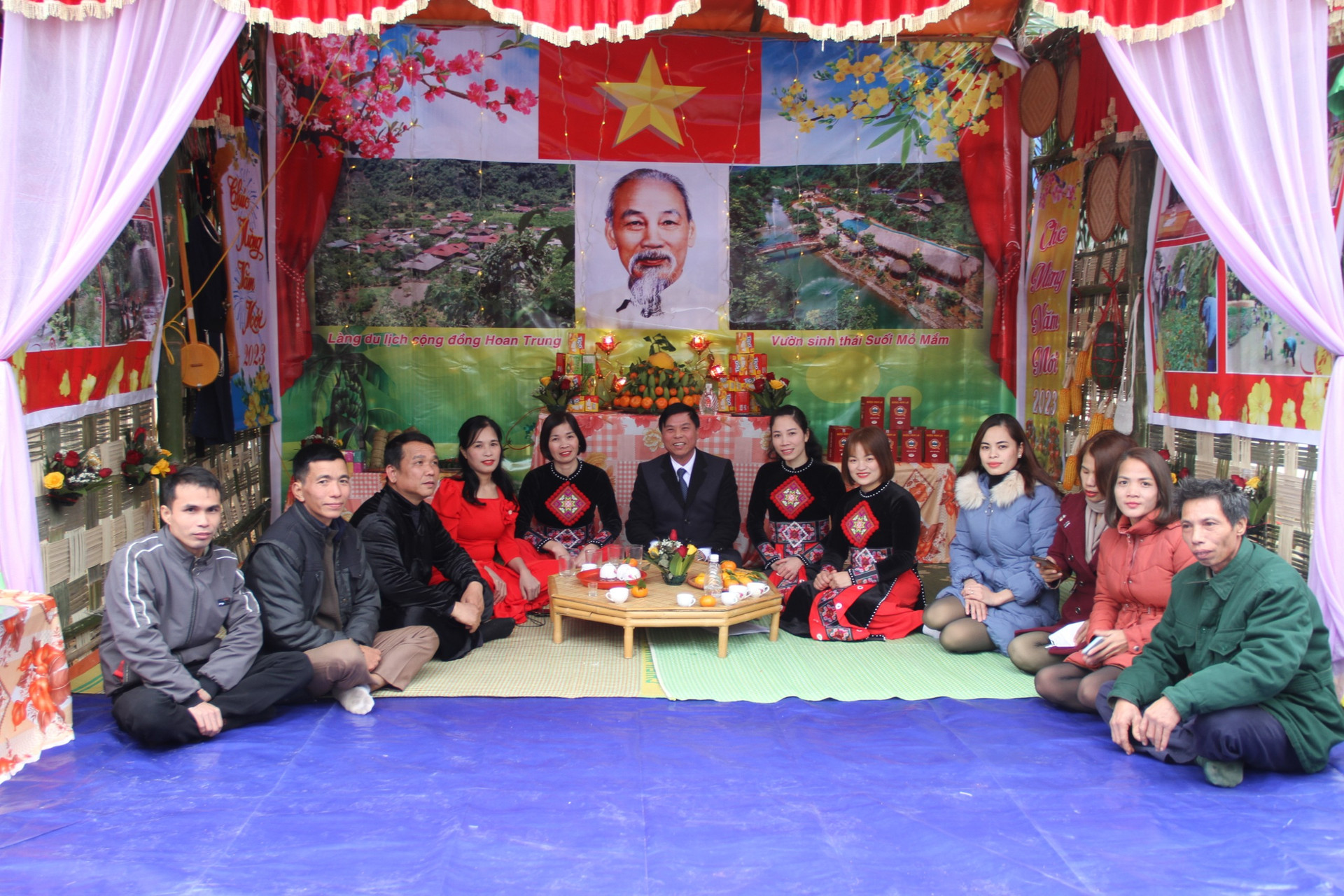 Rực rỡ sắc màu văn hóa trong Lễ hội hoa đào huyện Bắc Sơn