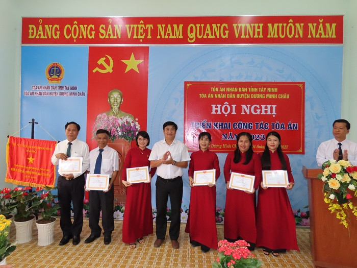TAND huyện Dương Minh Châu tiếp tục đẩy mạnh công tác cải cách tư pháp 