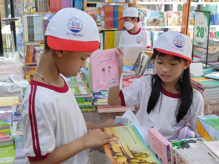TPHCM mở Lễ hội Đường sách Tết Quý Mão tại tuyến đường Lê Lợi