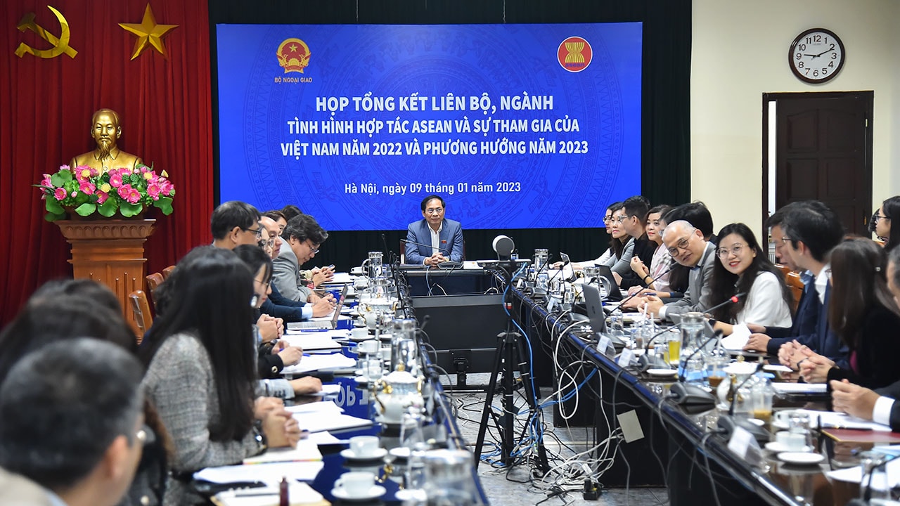 Vững vàng trong gian khó, ASEAN đã vượt qua một năm nhiều thách thức