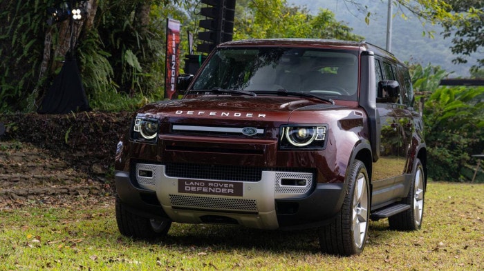 Land Rover Defender 130 ra mắt tại Việt Nam, giá từ 6 tỷ đồng