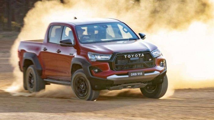 Toyota Hilux phiên bản mạnh nhất ra mắt