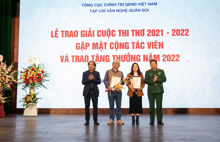 Hơn 10000 tác phẩm dự thi cuộc thi thơ trên Tạp chí Văn nghệ Quân đội