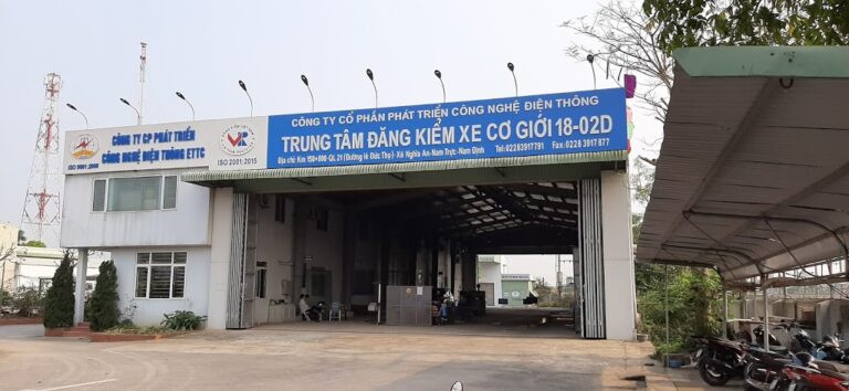 Bắt chủ ga ra ô tô và 4 cán bộ Trung tâm đăng kiểm xe cơ giới ở Nam Định
