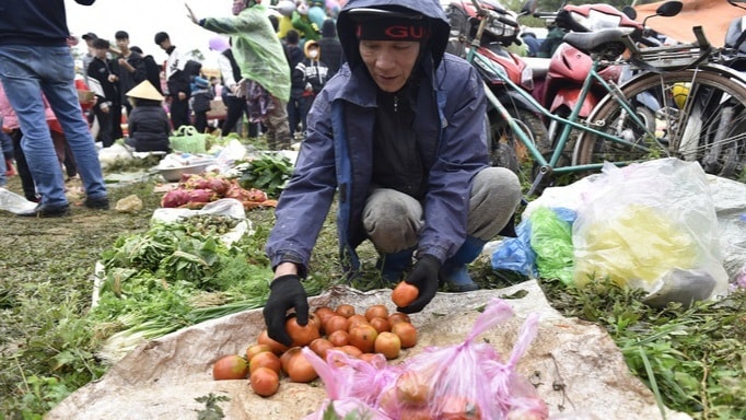 Độc đáo phiên chợ “choảng nhau cầu may” 