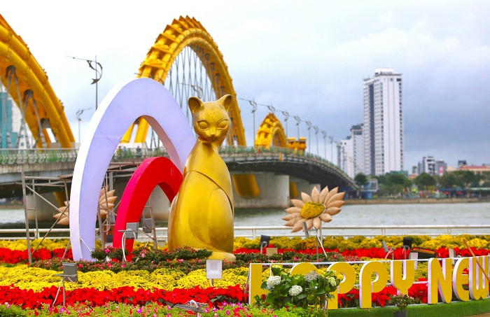 Đà Nẵng tặng các linh vật mèo cho các trường mầm non ở nông thôn Đà Nẵng tặng các linh vật mèo cho các trường mầm non ở nông thôn