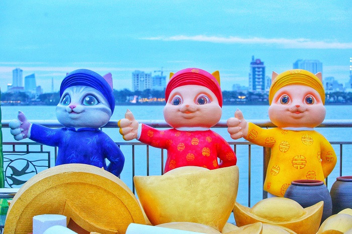 Đà Nẵng tặng các linh vật mèo cho các trường mầm non ở nông thôn Đà Nẵng tặng các linh vật mèo cho các trường mầm non ở nông thôn