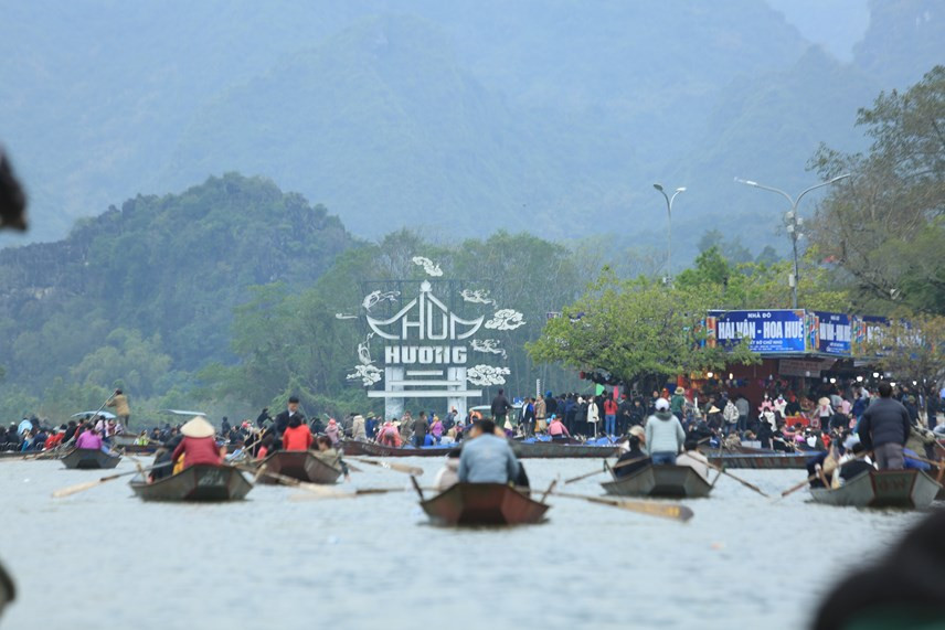 Hà Nội: Đảm bảo an toàn giao thông đường thủy phục vụ lễ hội chùa Hương