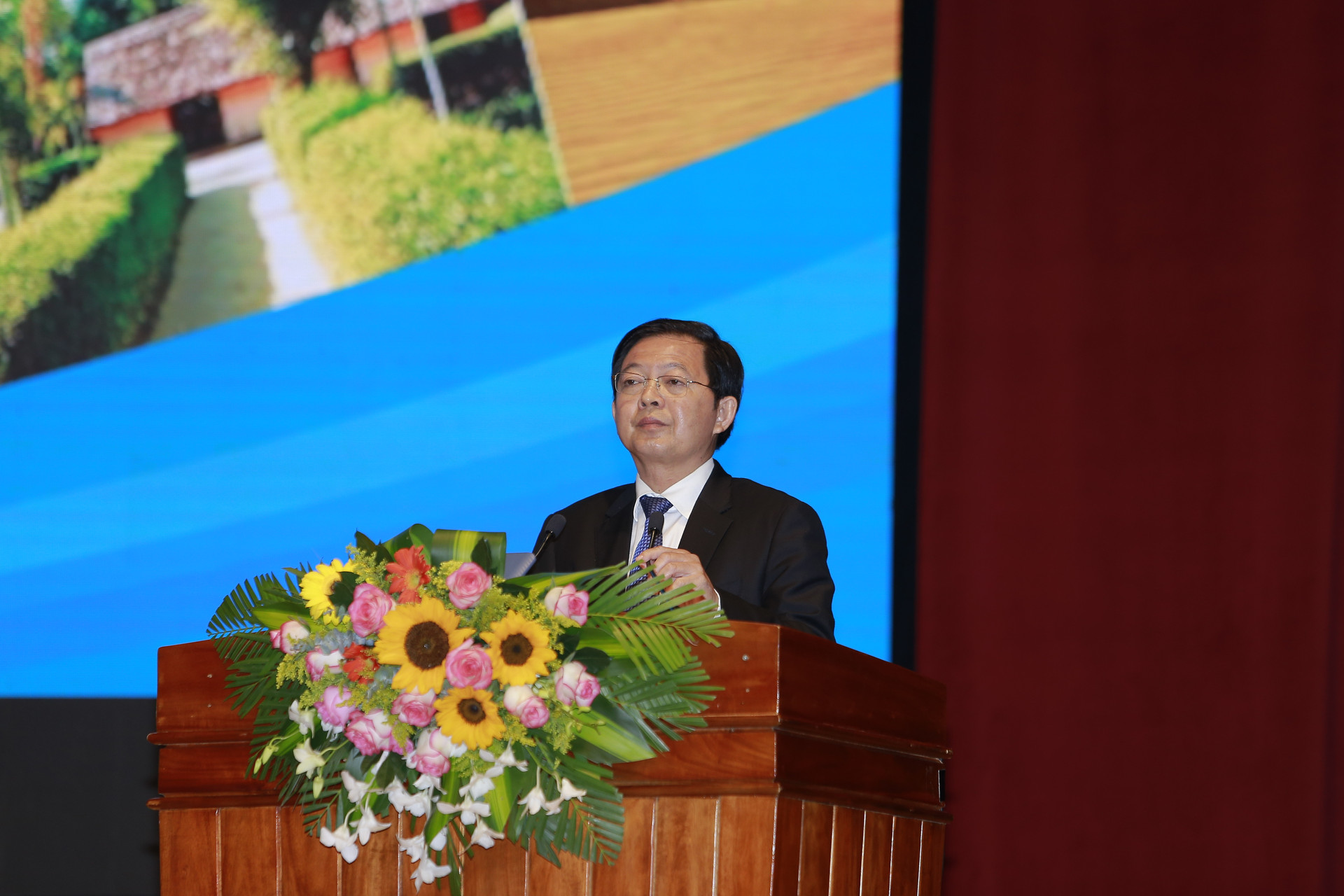 Thủ tướng Phạm Minh Chính chủ trì hội nghị phát triển vùng Bắc Trung Bộ và duyên hải Trung Bộ