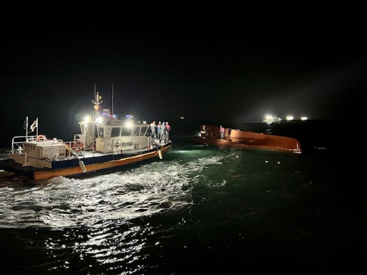 Hai người Việt nghi mất tích trong vụ lật tàu cá ở Hàn Quốc